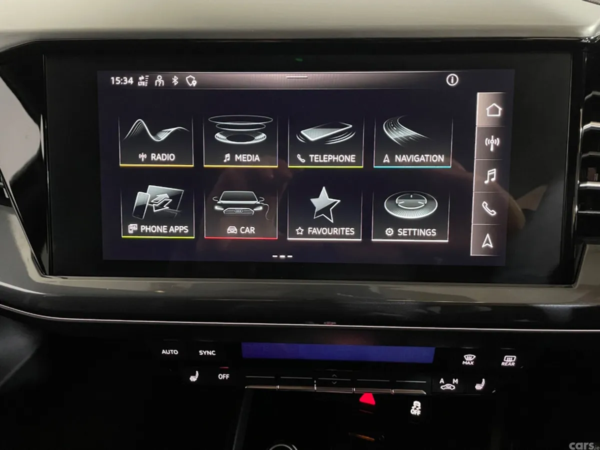 Audi Q4 e-tron Hatchback, Electric, 2023, Purple