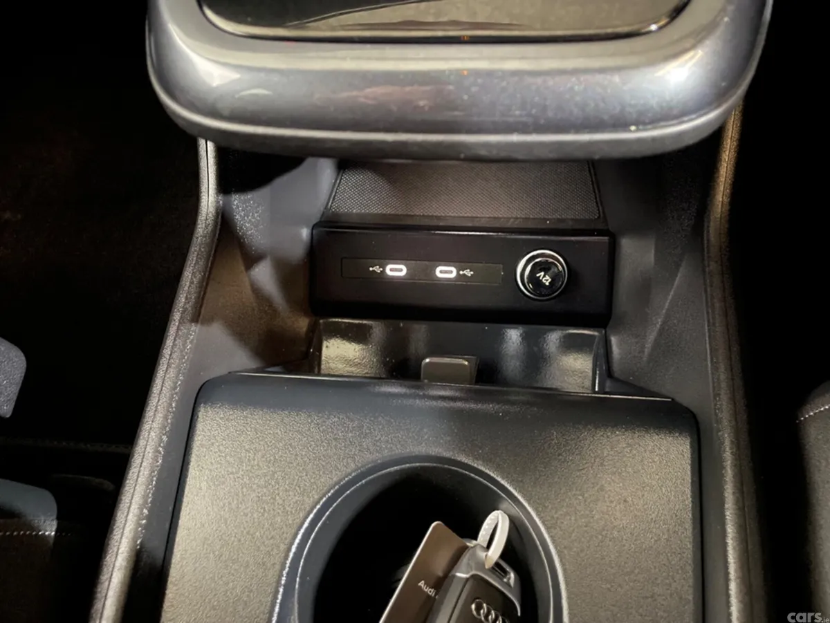 Audi Q4 e-tron Hatchback, Electric, 2023, Purple