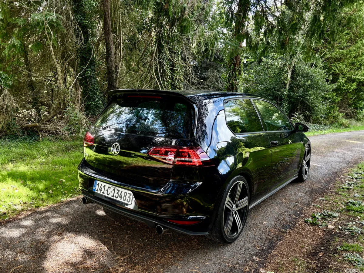 Volkswagen Golf Hatchback, Petrol, 2014, Black