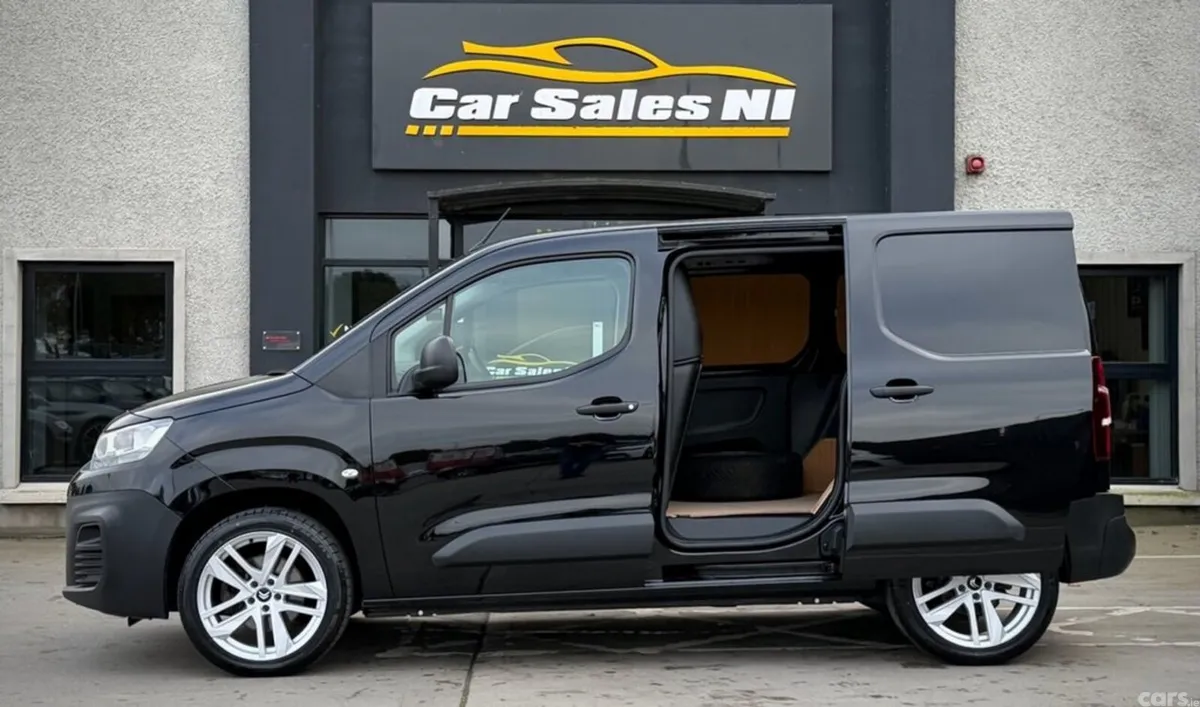 Citroen Berlingo MPV, Diesel, 2023, Black