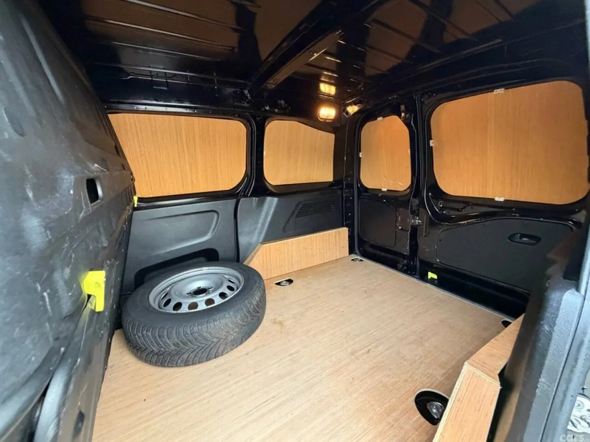 Citroen Berlingo MPV, Diesel, 2023, Black