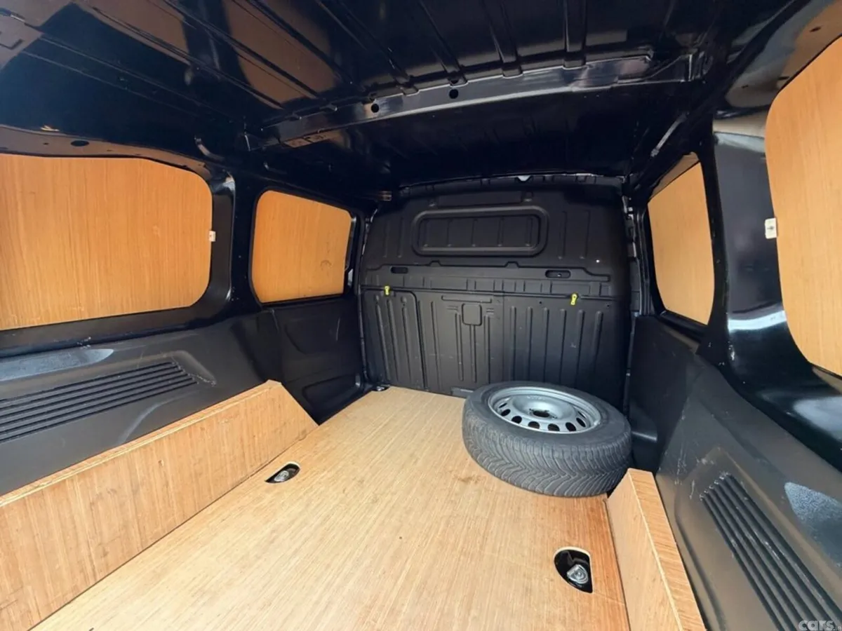 Citroen Berlingo MPV, Diesel, 2023, Black