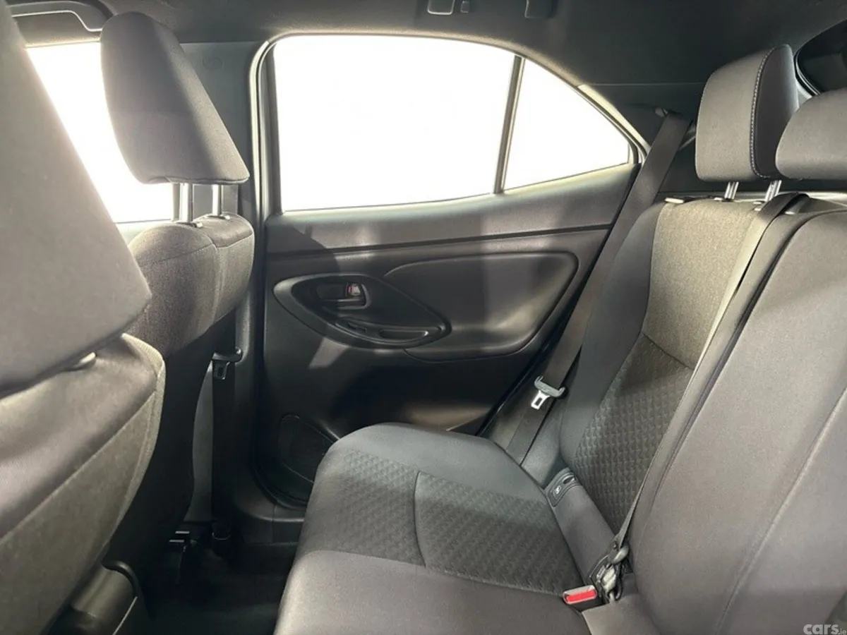 Toyota Yaris Cross SUV, Petrol Hybrid, 2026, Grey
