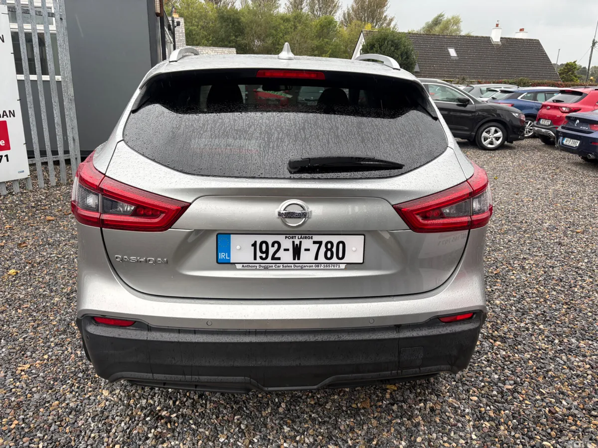 Nissan Qashqai MPV, Petrol, 2019, Grey