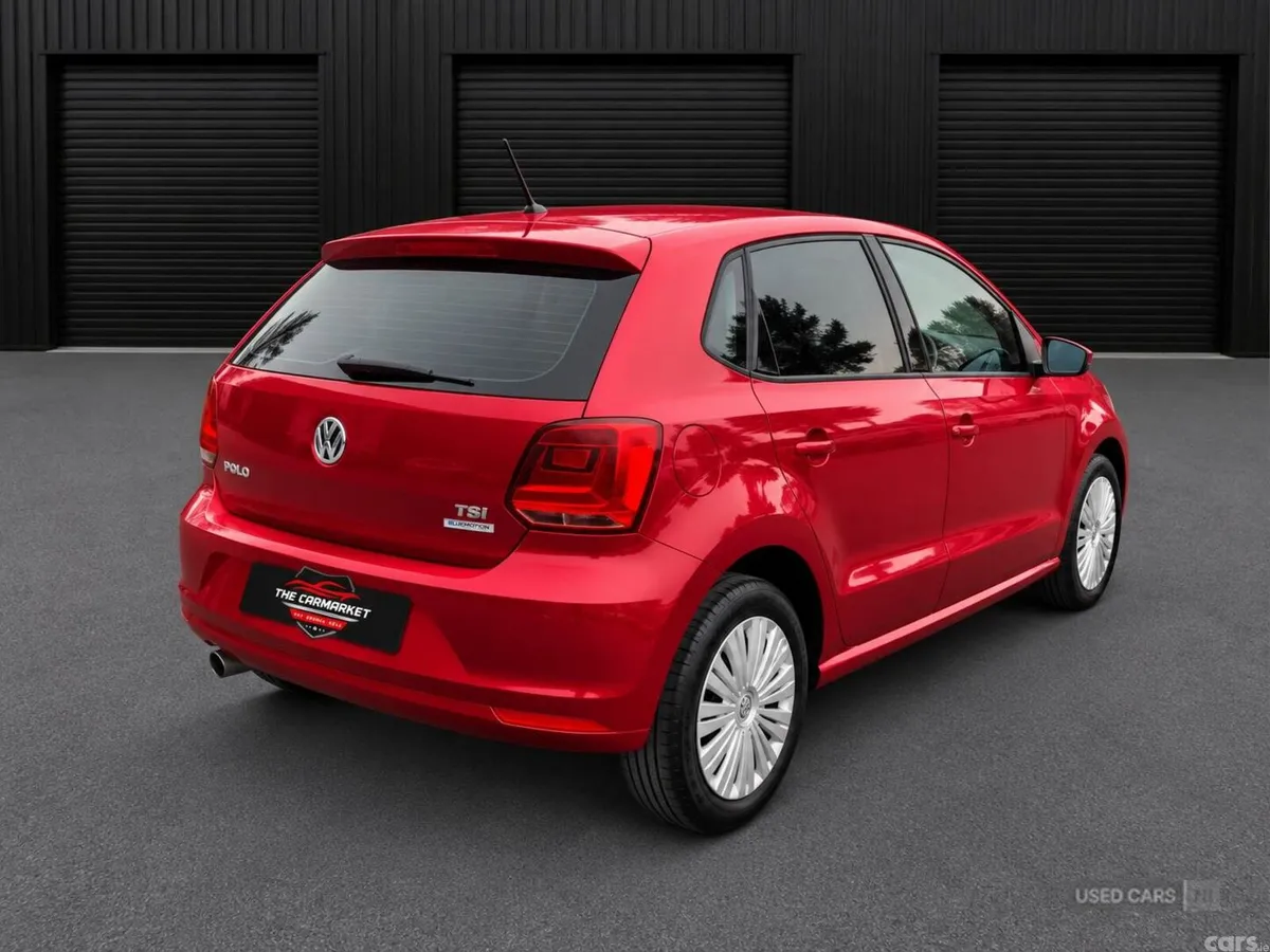 Volkswagen Polo , Petrol, 2014, 