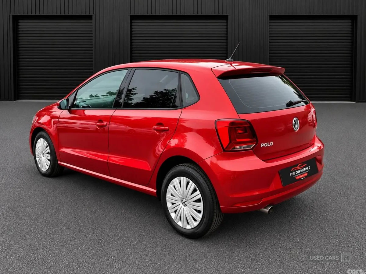 Volkswagen Polo , Petrol, 2014, 