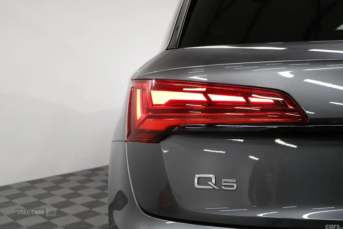 Audi Q5 SUV, Diesel, 2023, Grey