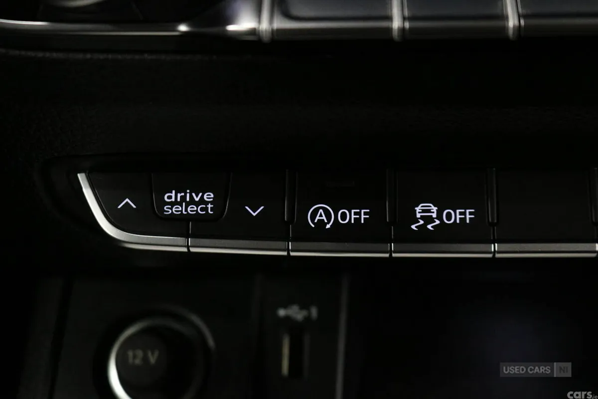 Audi Q5 SUV, Diesel, 2023, Grey