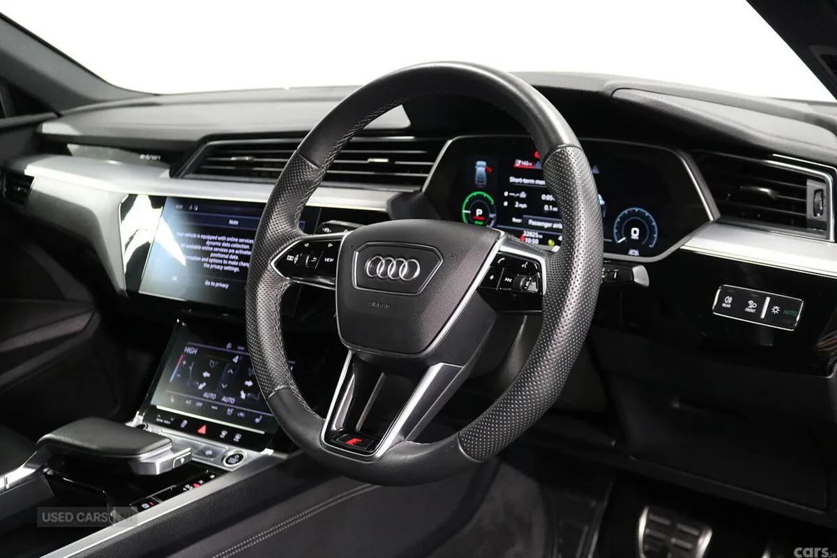 Audi Q8 SUV, Electric, 2023, Black