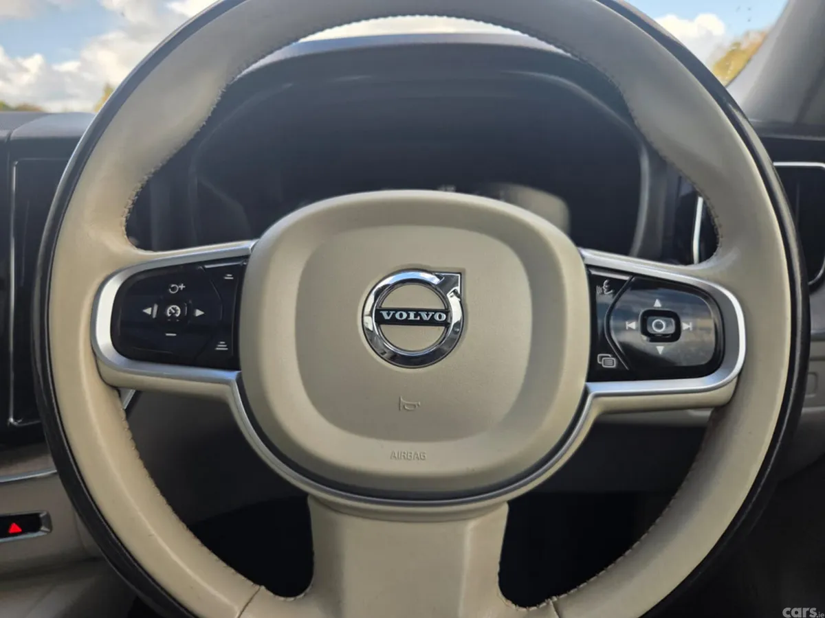 Volvo XC60 Estate, Diesel, 2020, Grey