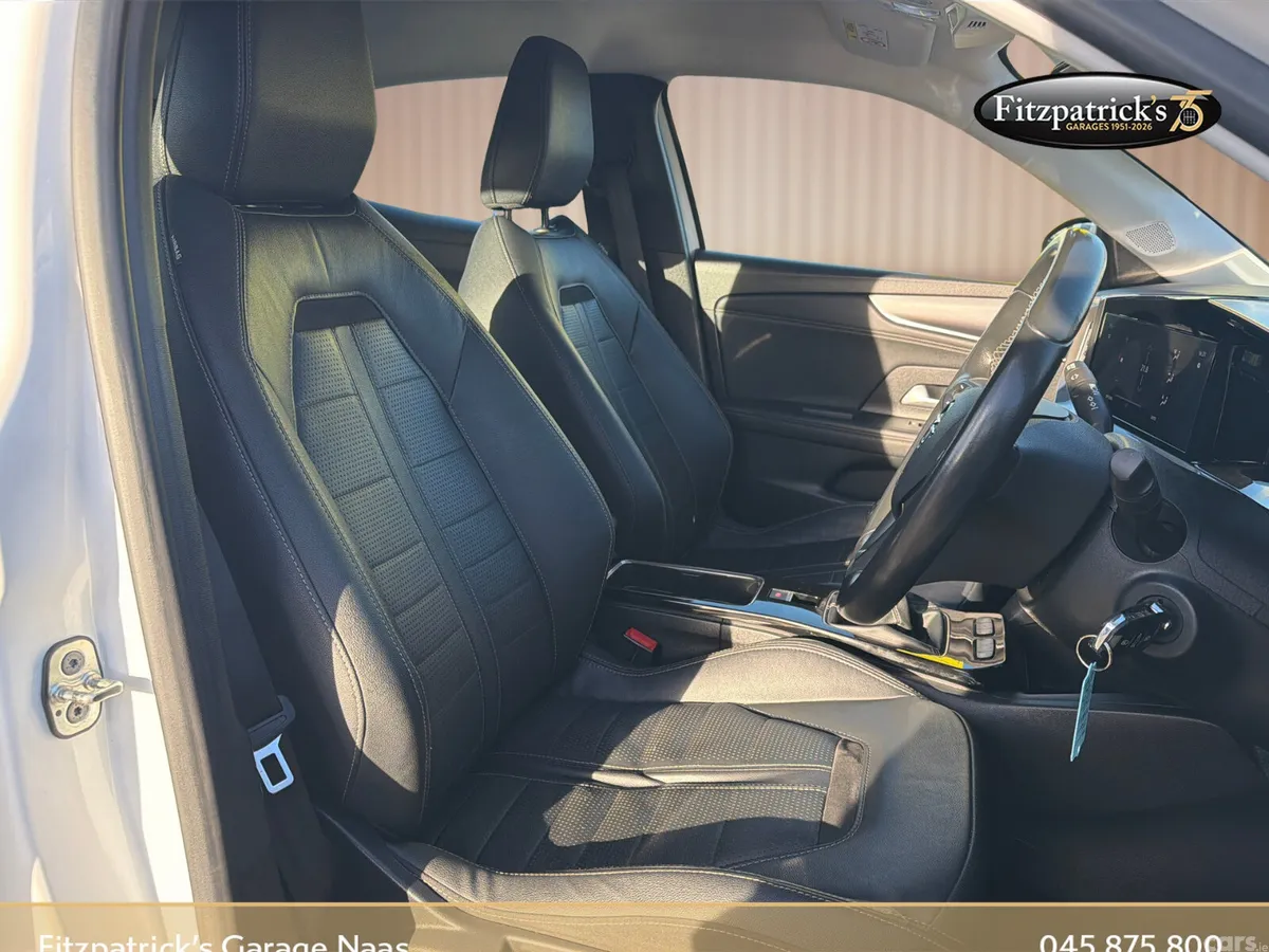 Opel Mokka SUV, Petrol, 2023, White