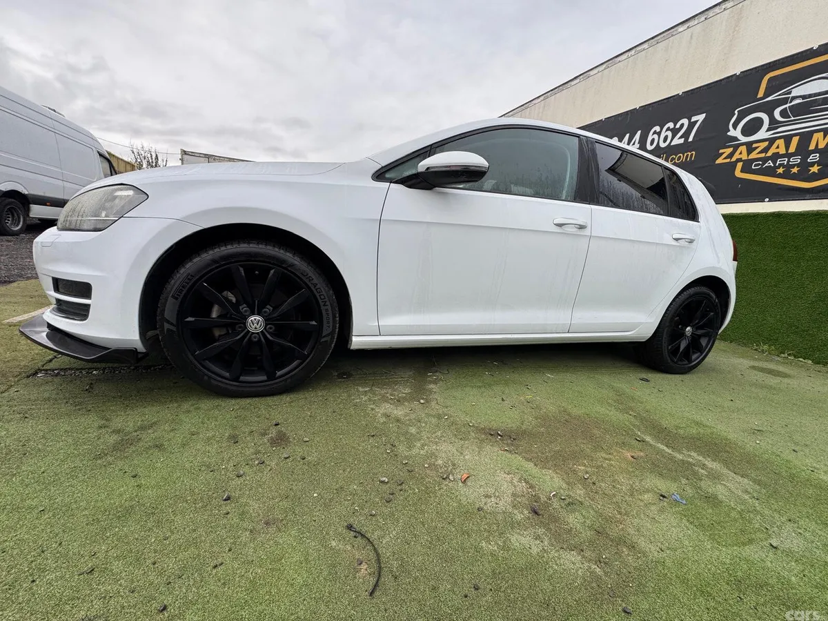 Volkswagen Golf Hatchback, Petrol, 2015, White