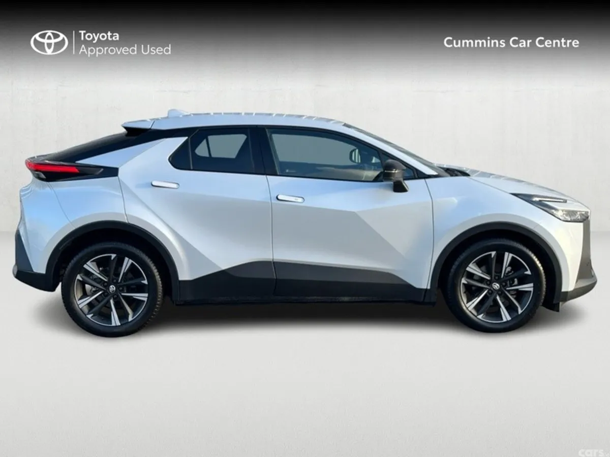 Toyota C-HR SUV, Petrol Hybrid, 2026, White