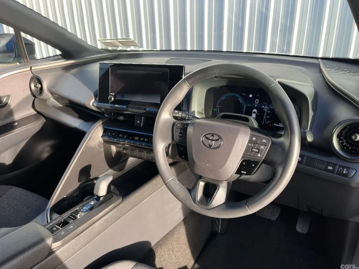 Toyota C-HR SUV, Petrol Hybrid, 2026, White