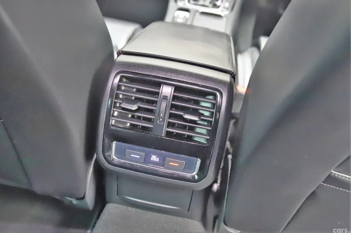 Volkswagen Passat Estate, Diesel, 2020, Grey