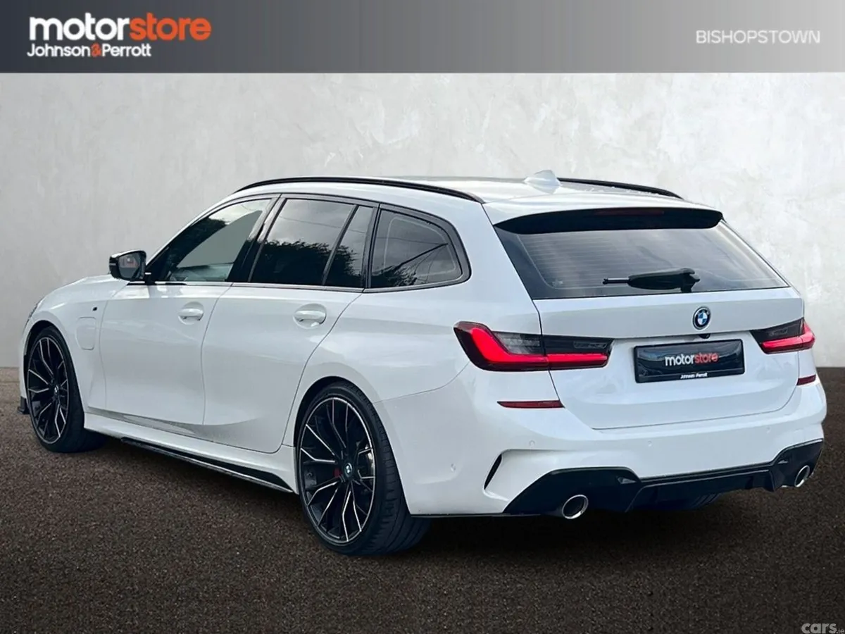 BMW 3-Series Estate, Petrol Plug-in Hybrid, 2022, White