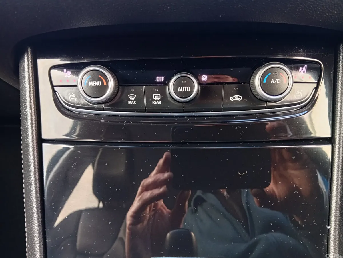 Opel Grandland X SUV, Diesel, 2019, Blue