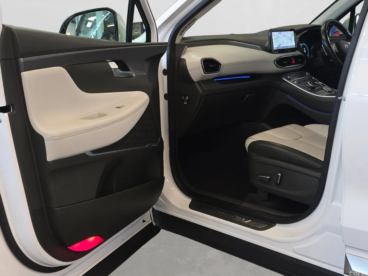 Hyundai Santa Fe SUV, Diesel, 2022, White