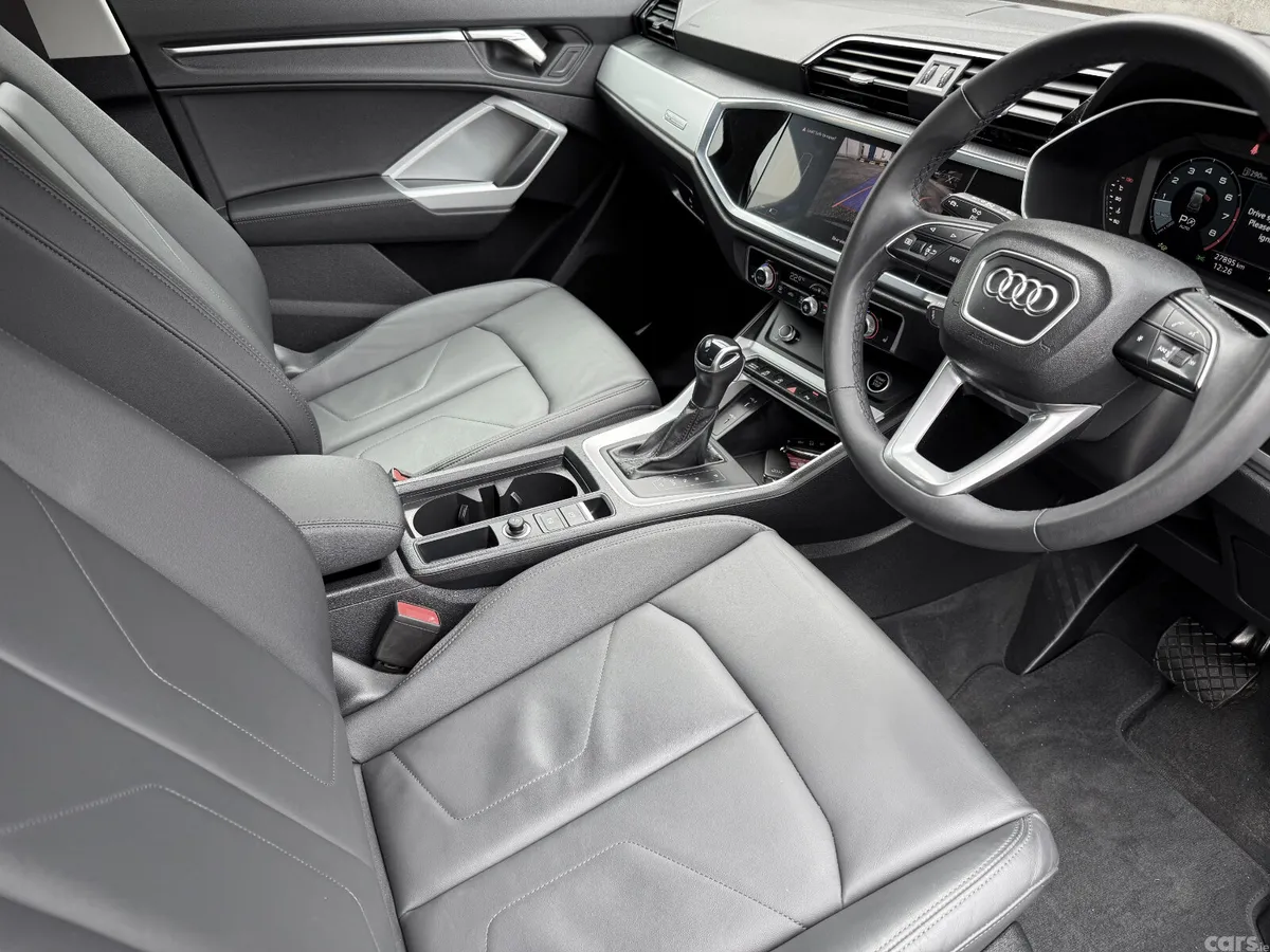 Audi Q3 SUV, Petrol, 2025, Blue