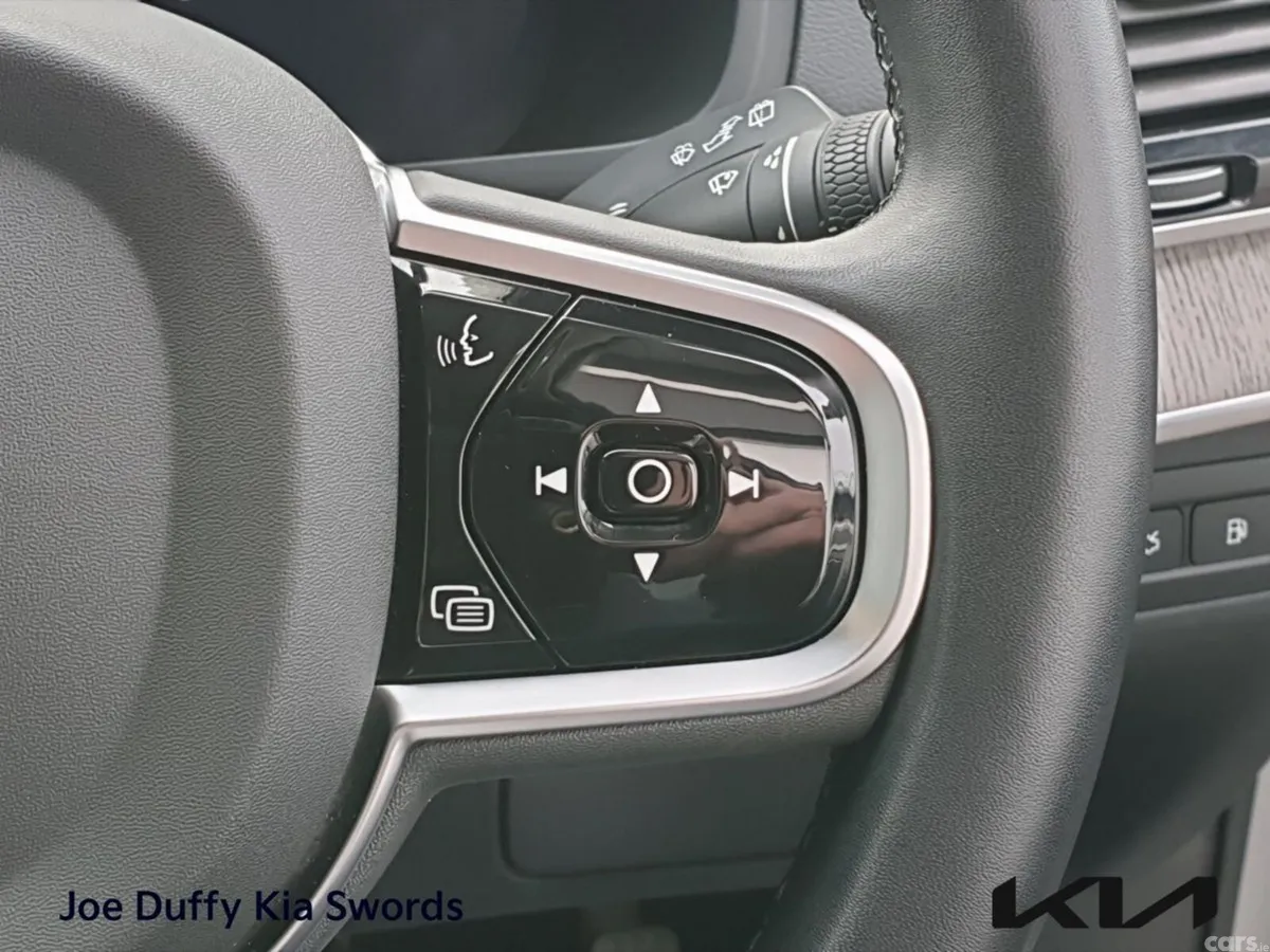 Volvo XC90 SUV, Petrol Plug-in Hybrid, 2025, Silver
