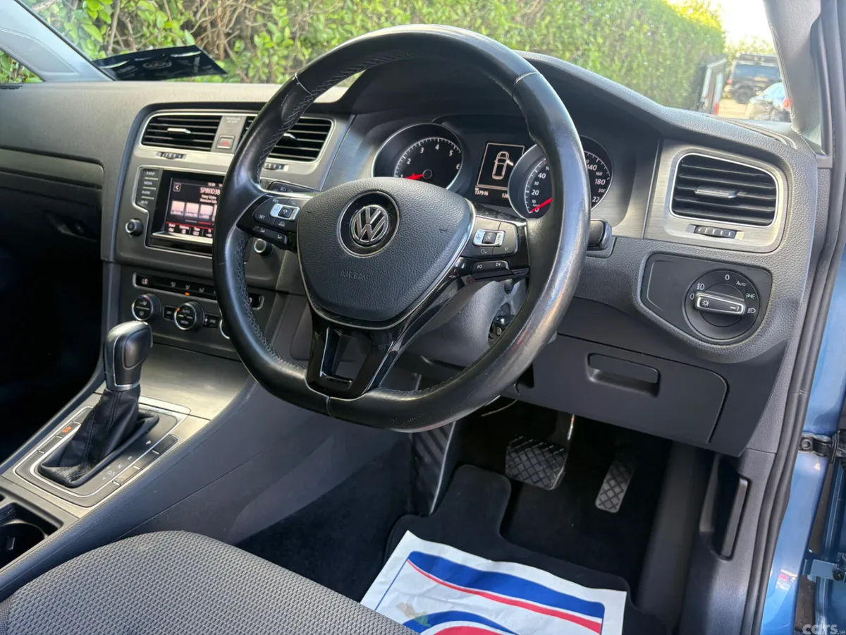 Volkswagen Golf Hatchback, Petrol, 2013, Blue