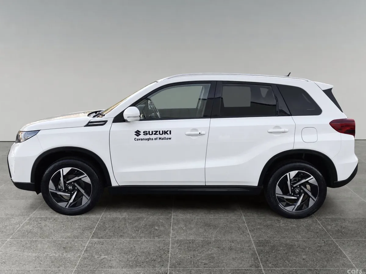 Suzuki Vitara SUV, Petrol Hybrid, 2026, White