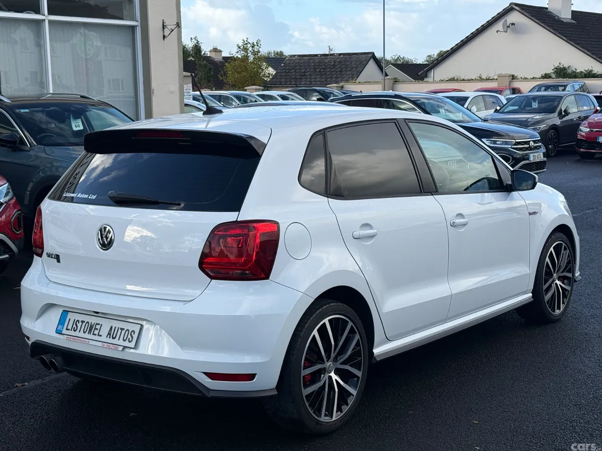 Volkswagen Polo Hatchback, Petrol, 2017, White