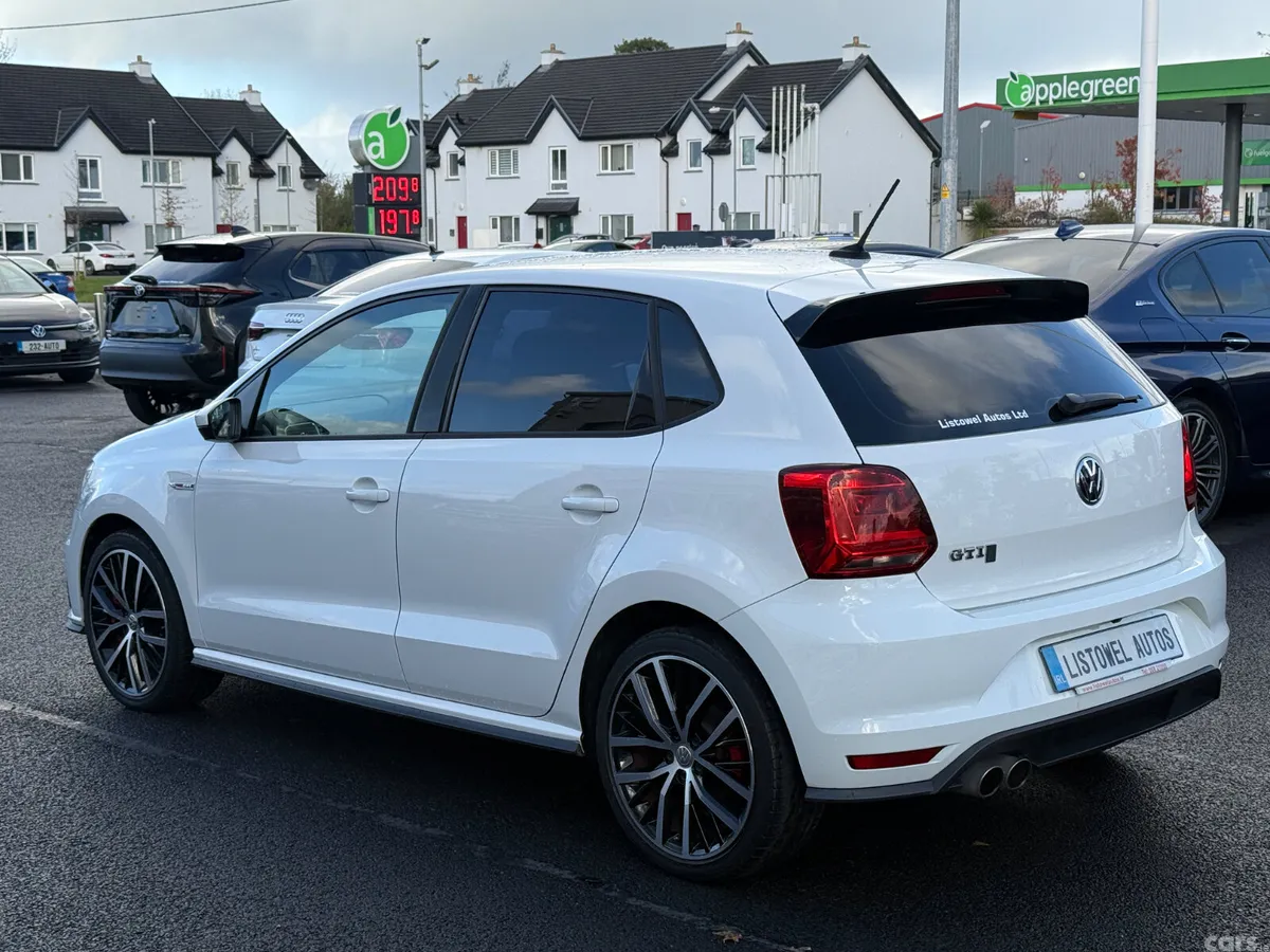 Volkswagen Polo Hatchback, Petrol, 2017, White