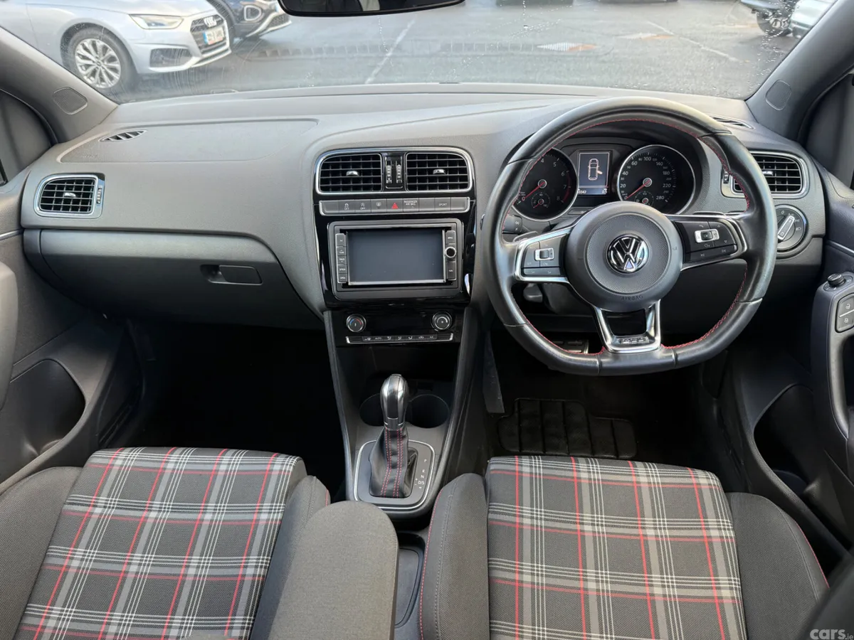 Volkswagen Polo Hatchback, Petrol, 2017, White