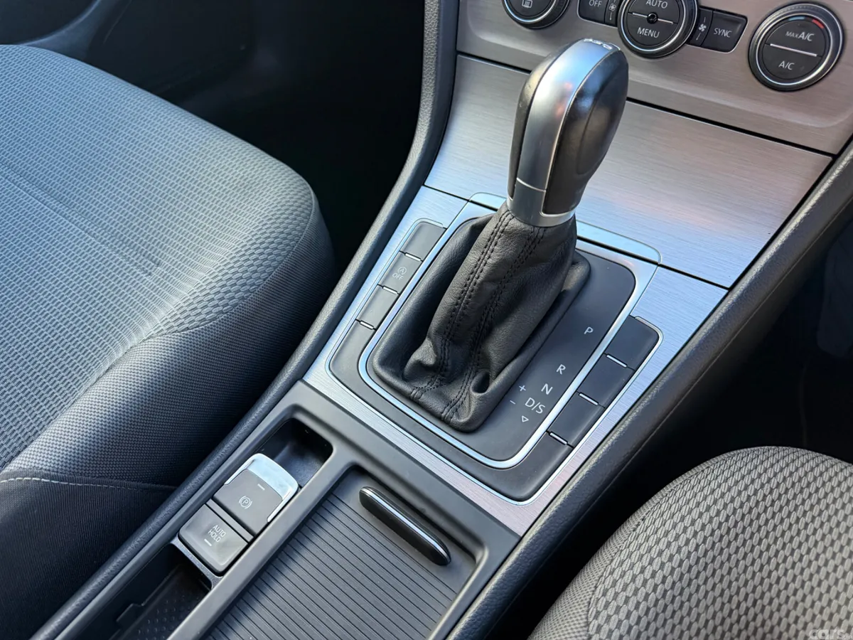 Volkswagen Golf Hatchback, Petrol, 2014, Grey