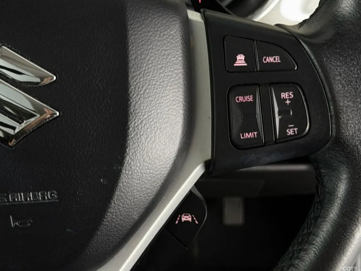 Suzuki Vitara SUV, Petrol Hybrid, 2024, Grey