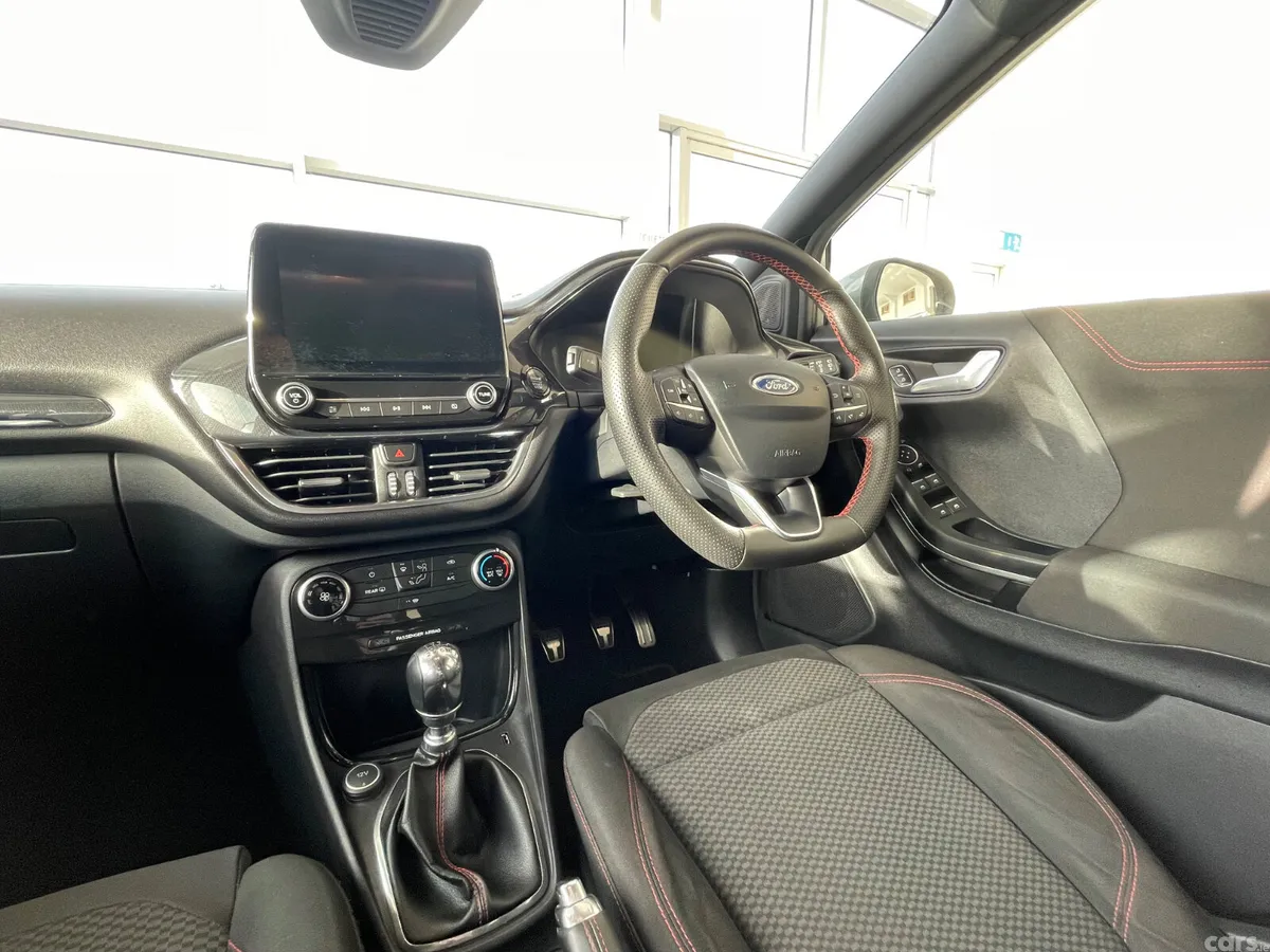 Ford Puma MPV, Petrol Hybrid, 2021, Grey
