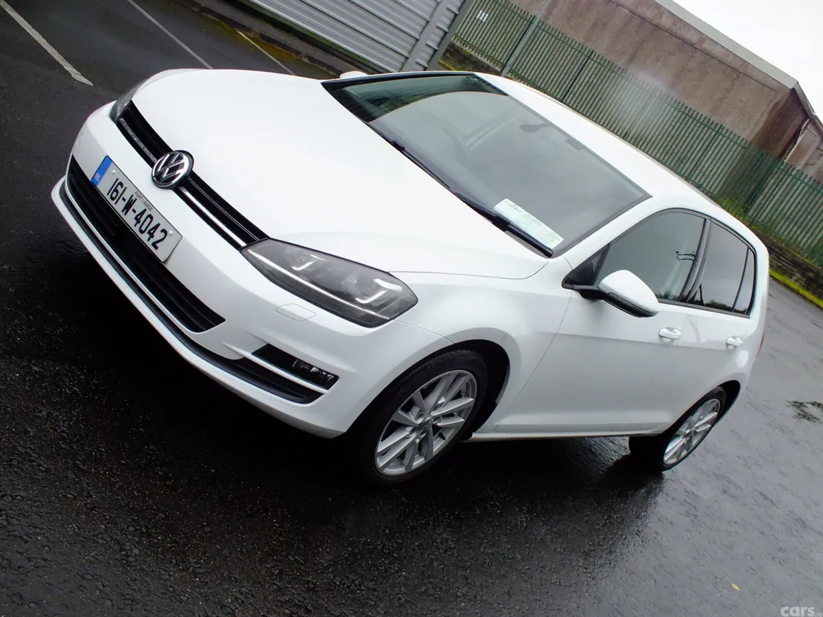 Volkswagen Golf Hatchback, Petrol, 2016, White