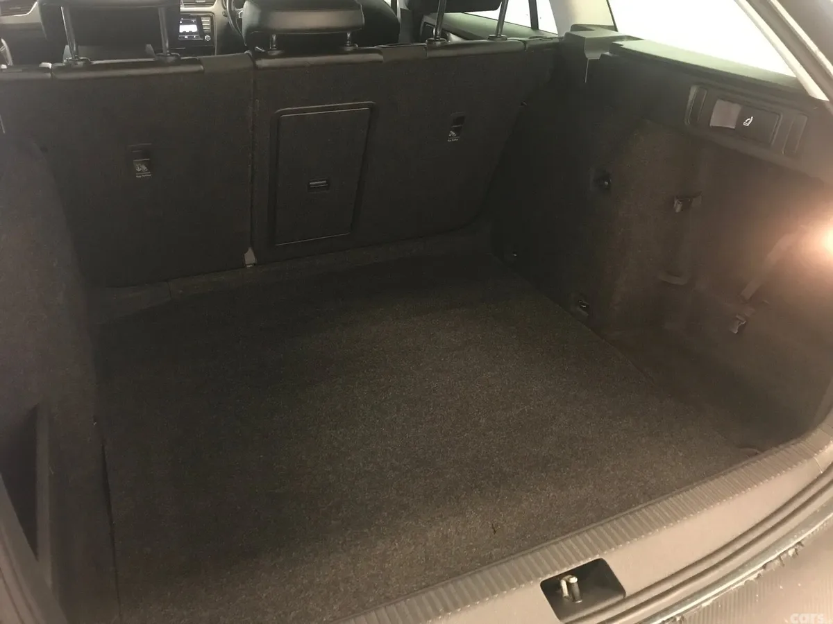 Skoda Octavia Estate, Diesel, 2017, Grey