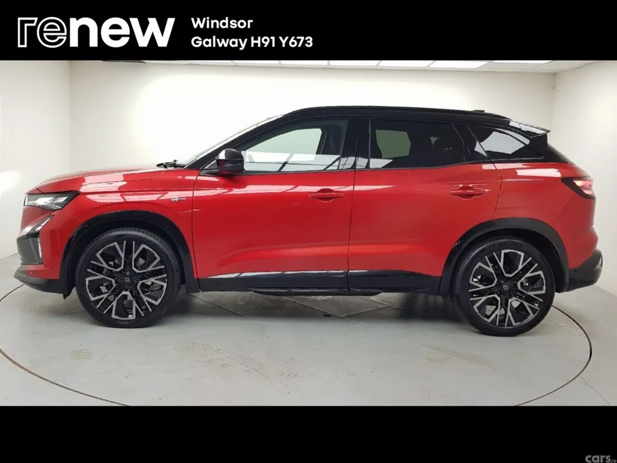 Renault Austral SUV, Petrol Hybrid, 2026, Red