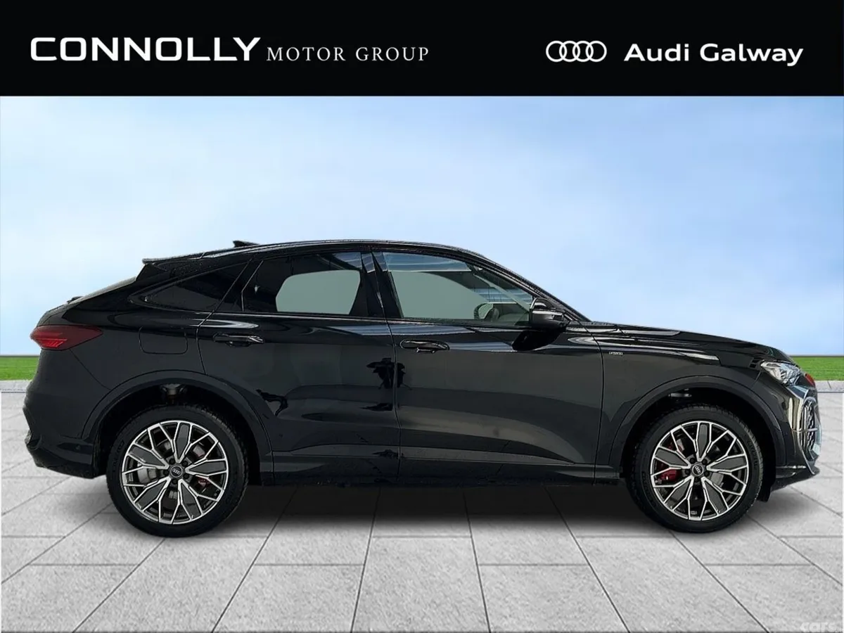 Audi Q5 SUV, Petrol Plug-in Hybrid, 2027, Black