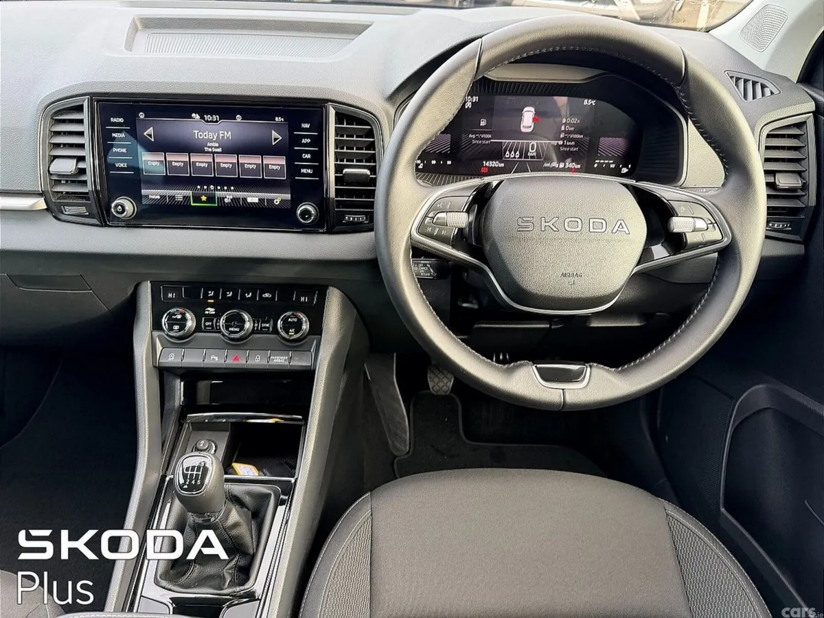 Skoda Karoq Estate, Petrol, 2026, Black