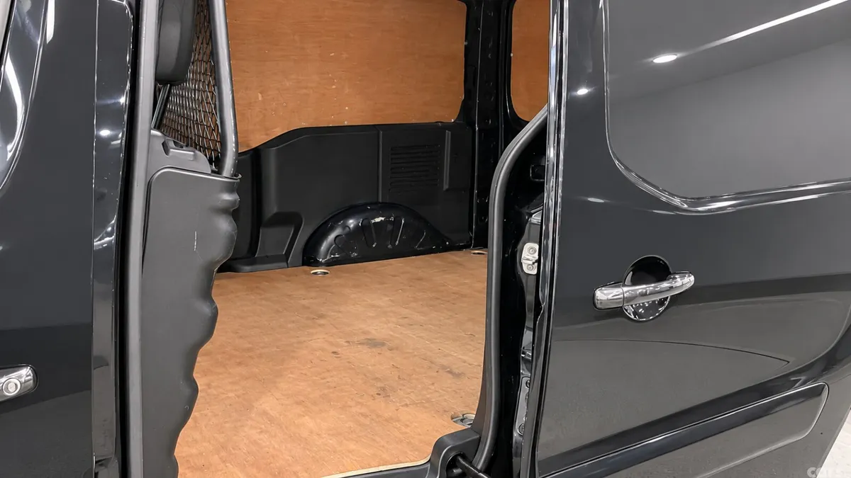 Peugeot Partner MPV, Diesel, 2018, Black