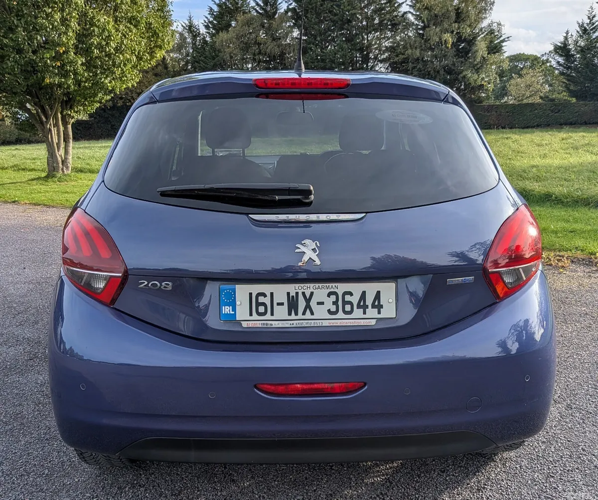 Peugeot 208 Hatchback, Diesel, 2016, Blue