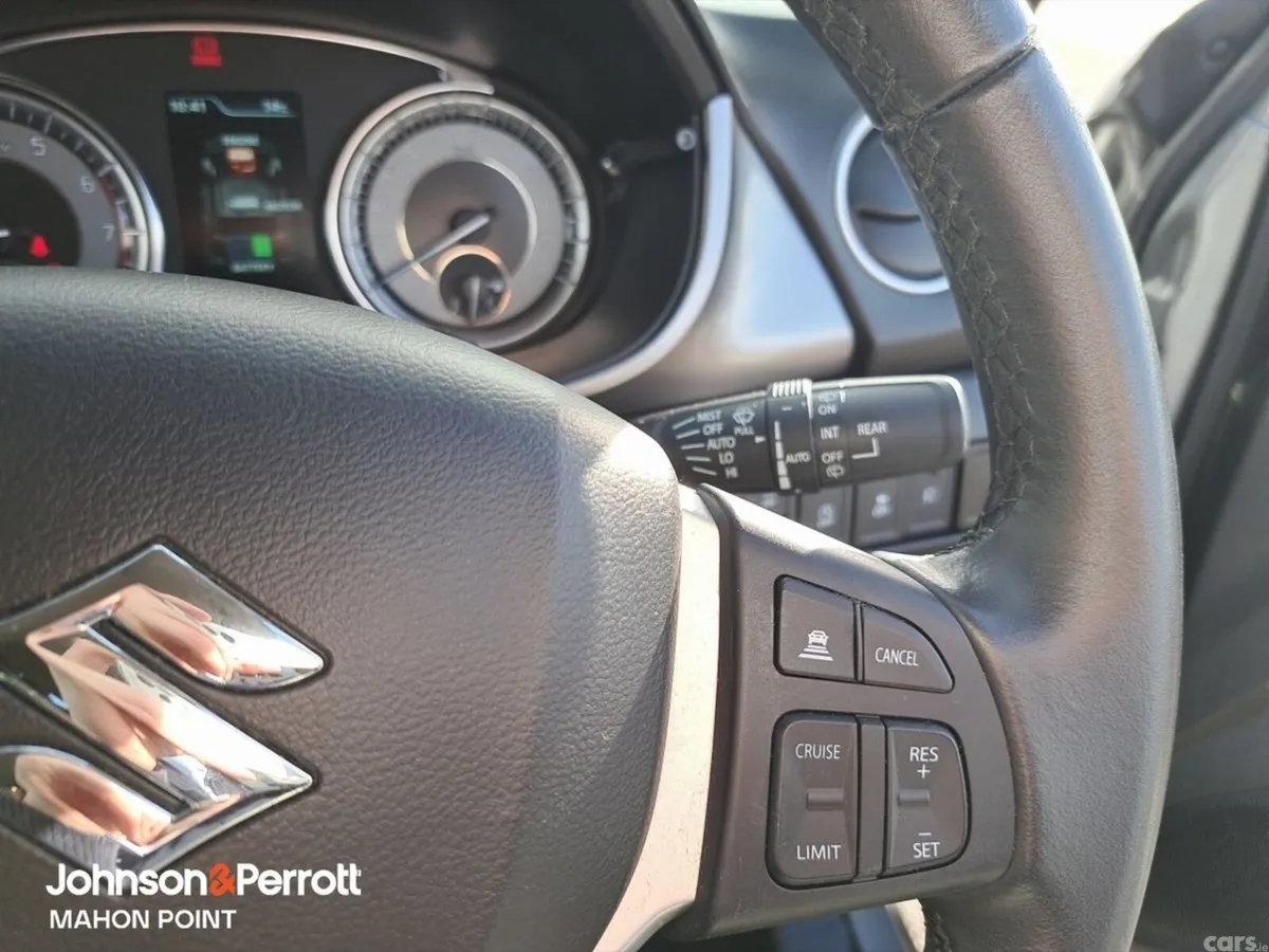 Suzuki Vitara SUV, Petrol, 2024, Grey