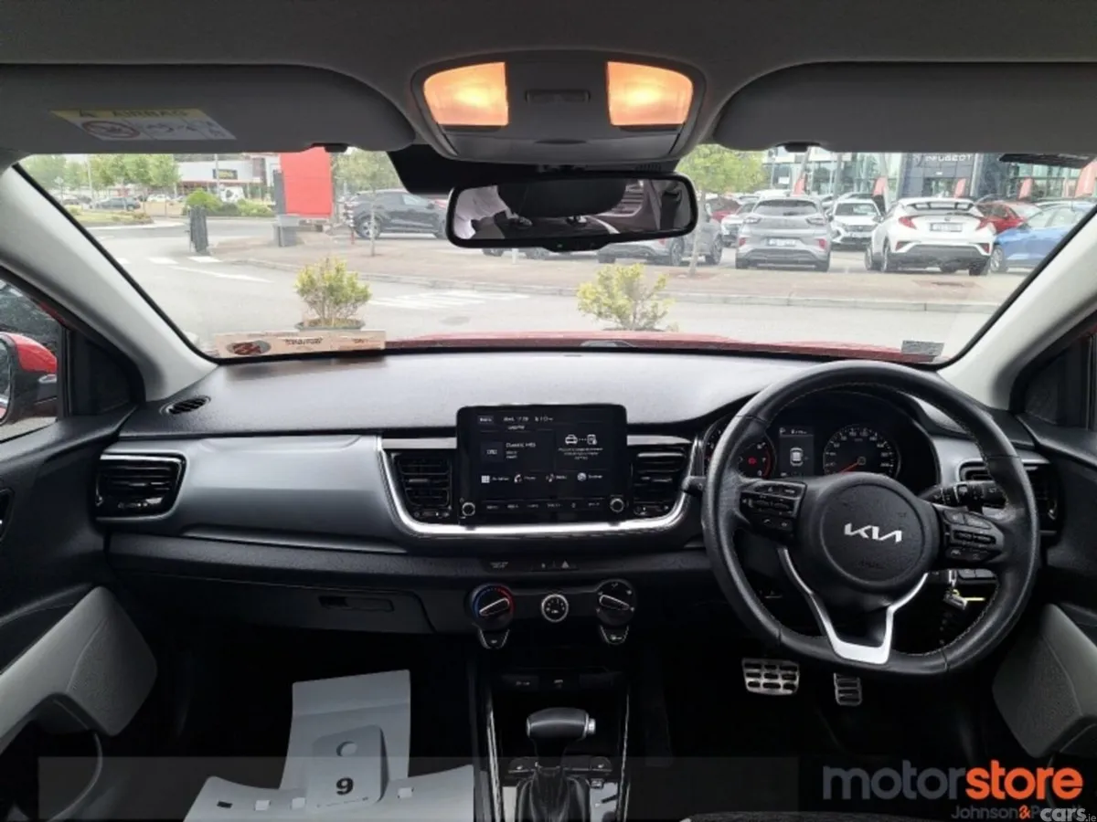 Kia Stonic MPV, Petrol Hybrid, 2022, Red