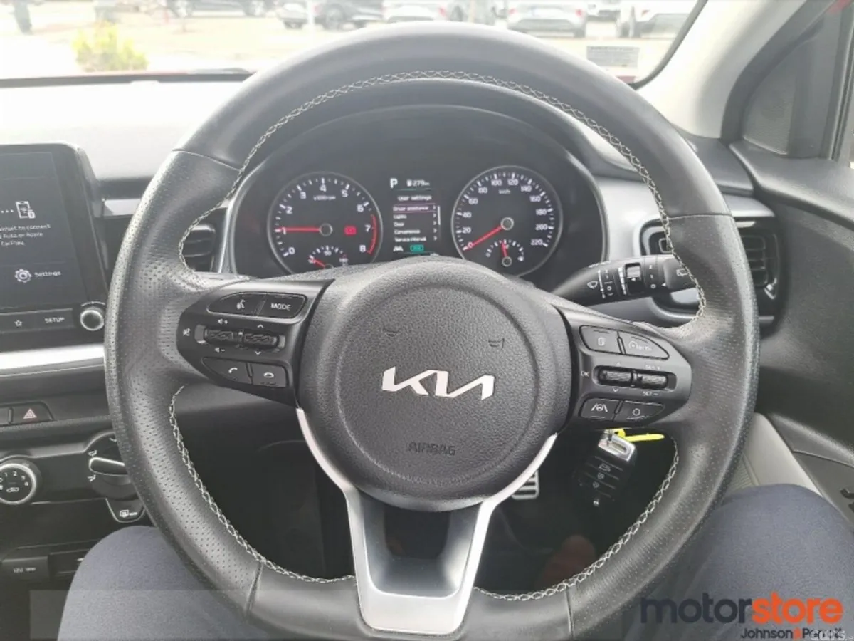 Kia Stonic MPV, Petrol Hybrid, 2022, Red