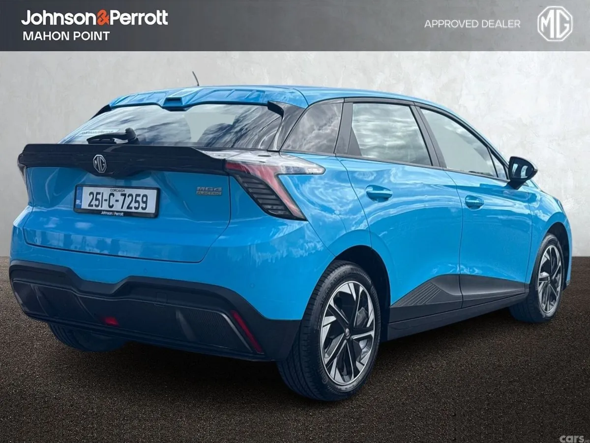 MG MG4 Hatchback, Electric, 2025, Blue