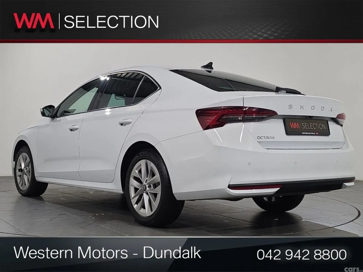 Skoda Octavia Saloon, Diesel, 2026, White