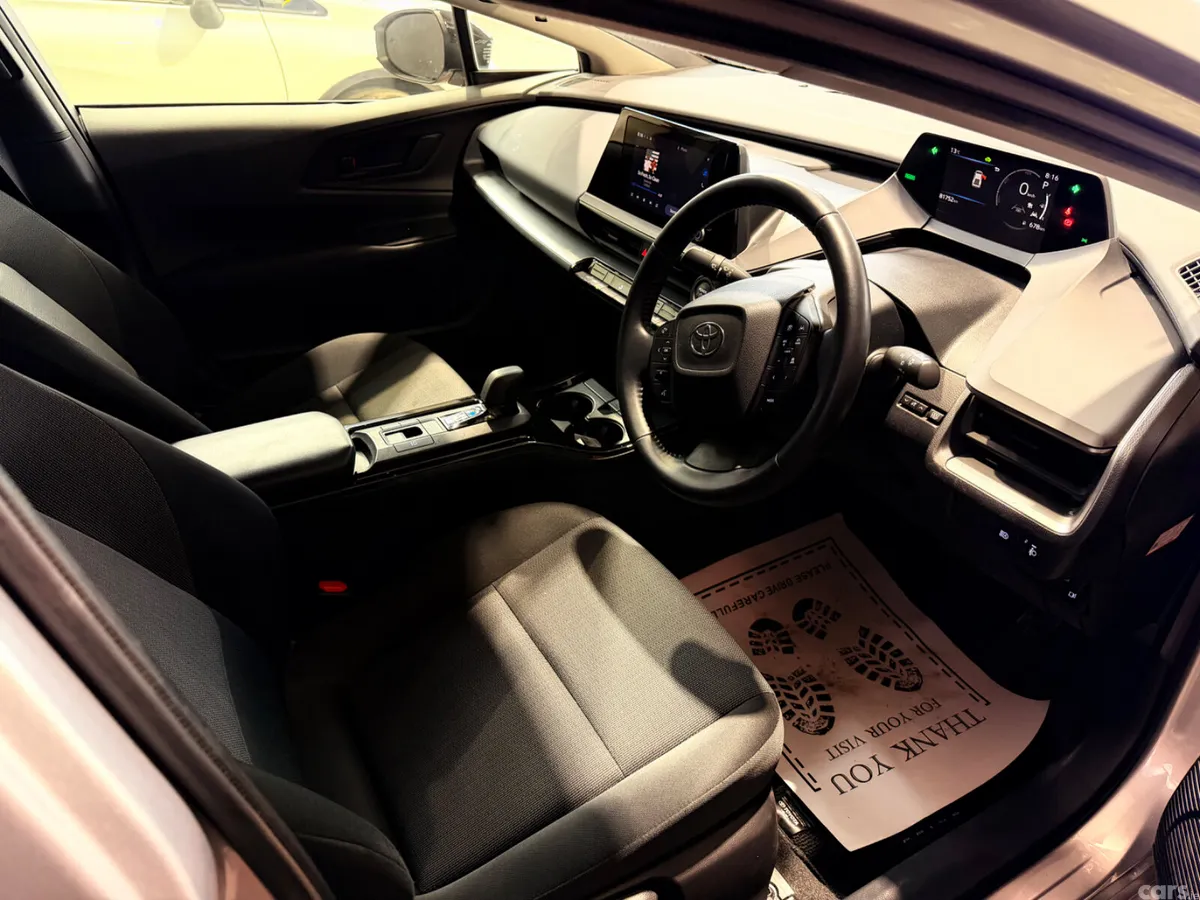 Toyota Prius Saloon, Petrol Hybrid, 2023, Silver