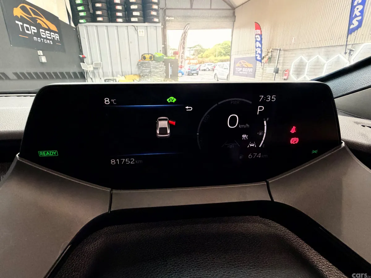 Toyota Prius Saloon, Petrol Hybrid, 2023, Silver