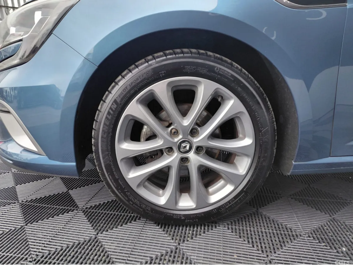 Renault Megane Hatchback, Petrol, 2019, Blue