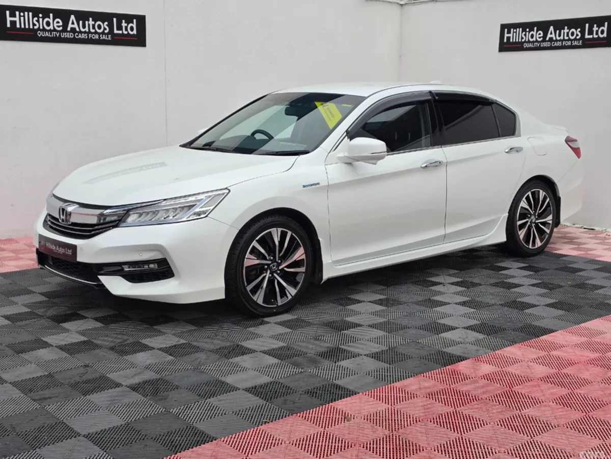 Honda Accord Saloon, Petrol Hybrid, 2017, White