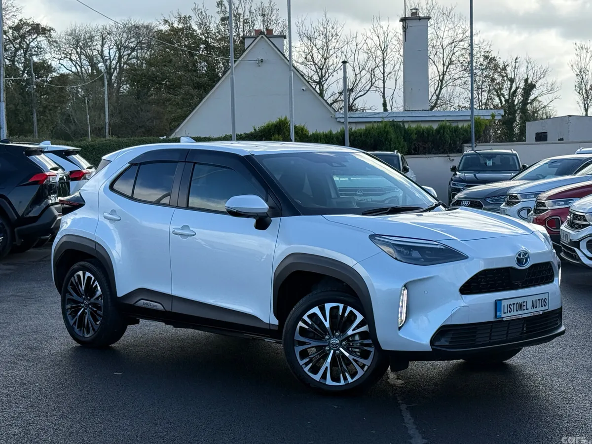 Toyota Yaris Cross SUV, Petrol Hybrid, 2023, White