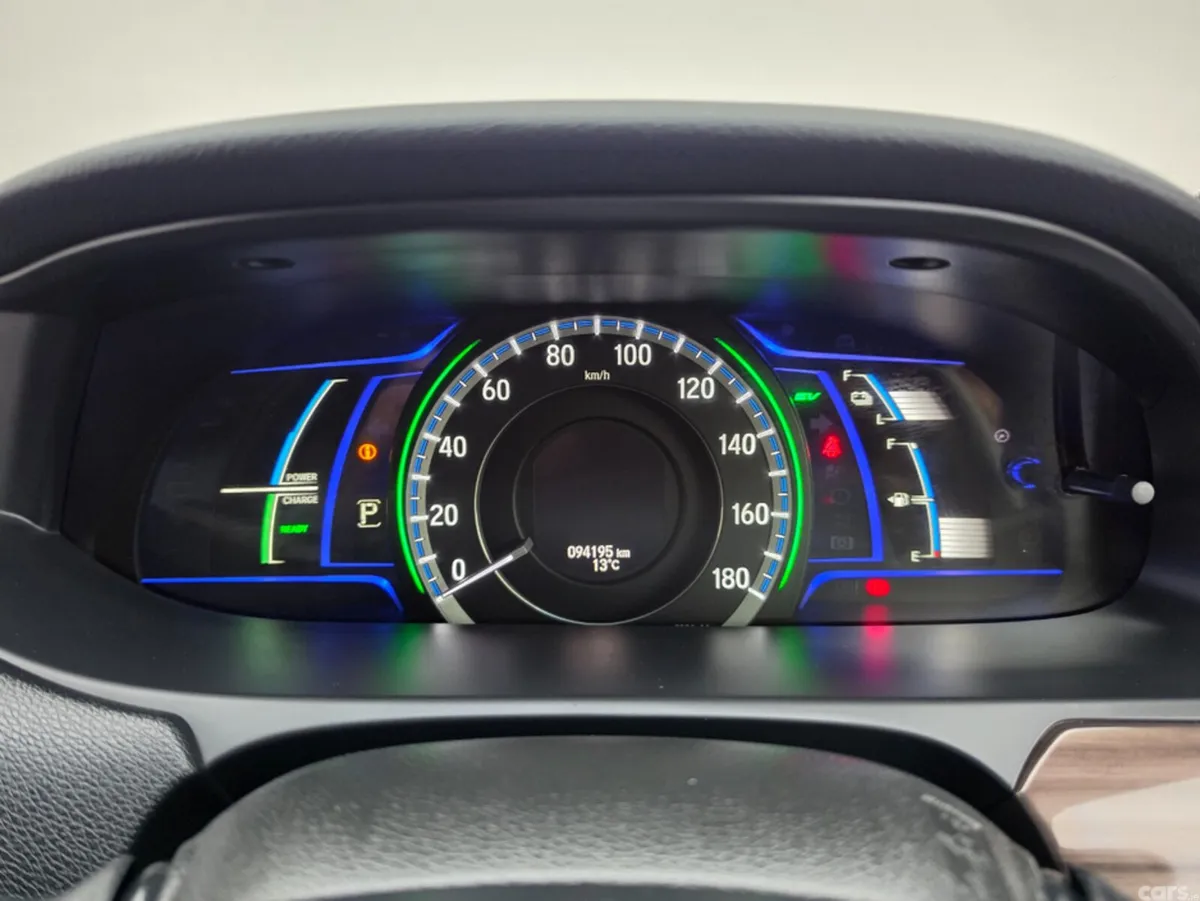 Honda Accord Saloon, Petrol Hybrid, 2017, White